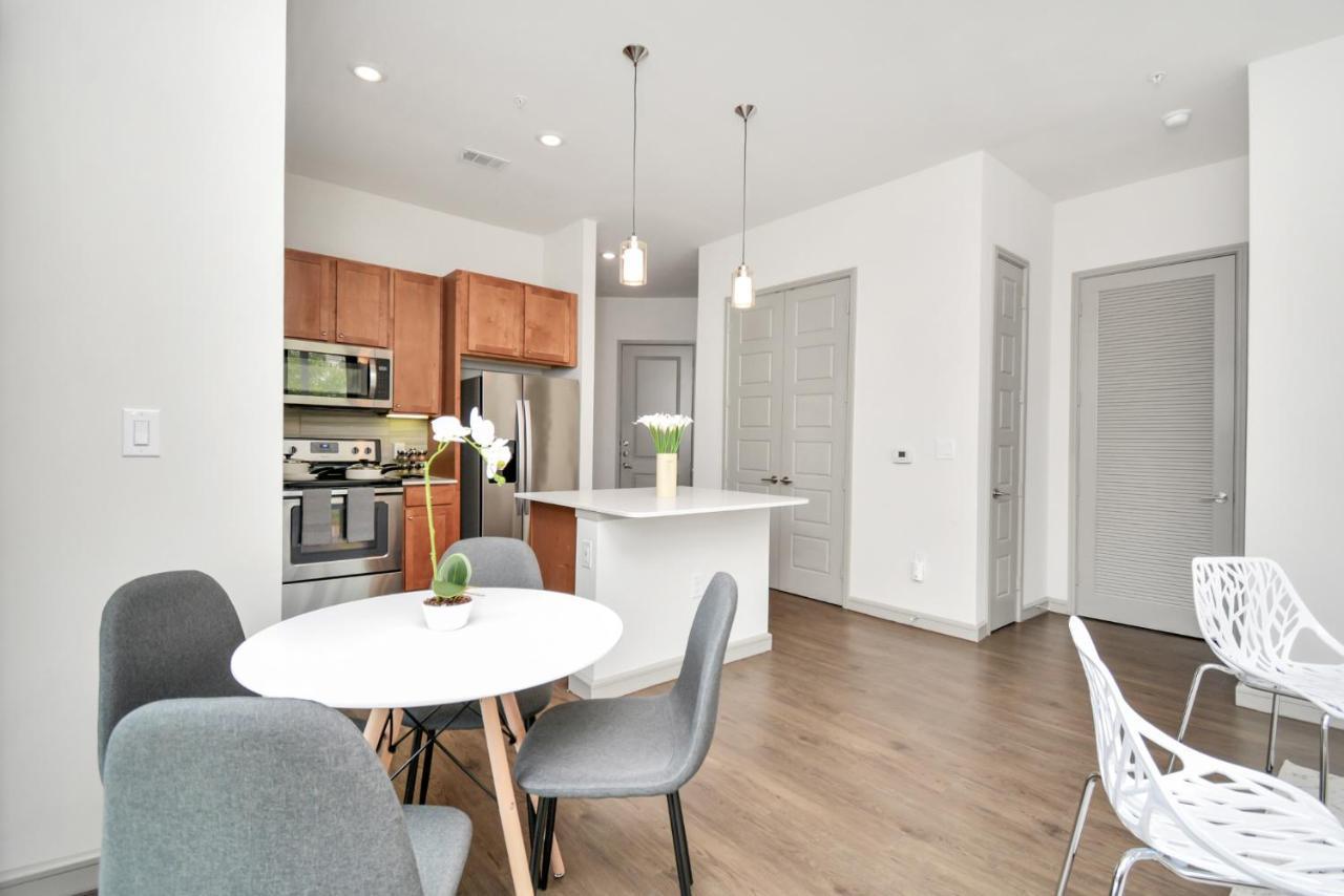 Elan Maison Smart Hub In The Heart Of Downtown Daire Houston